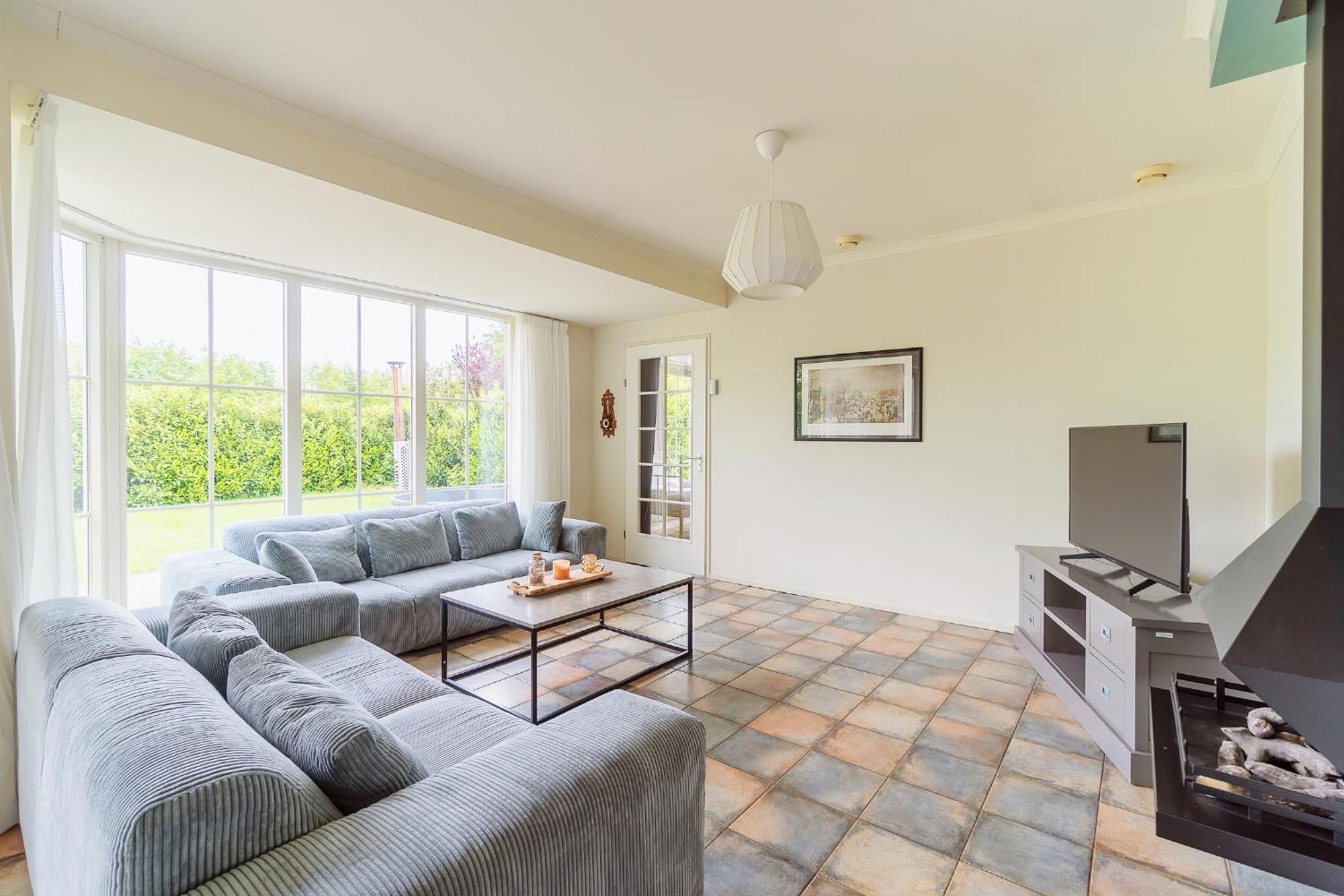 Comfort Villa For 8 People Zeewolde Exterior photo